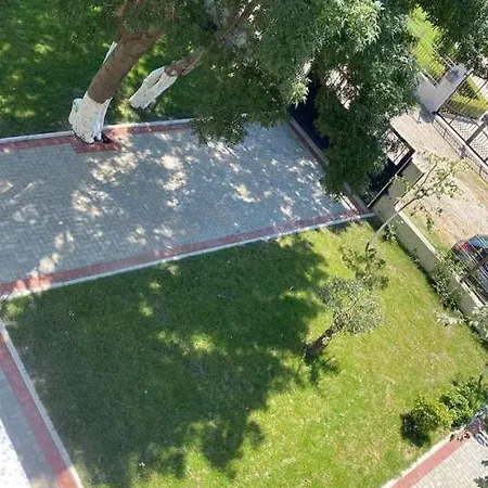 Hotel Kompleksi Tre Shqiponjat Velipoje